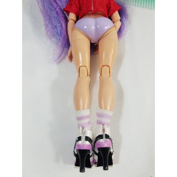 Rainbow High Dolls Cheerleader Violet Willow & Amaya Raine Rainbow - Picture 11 of 15